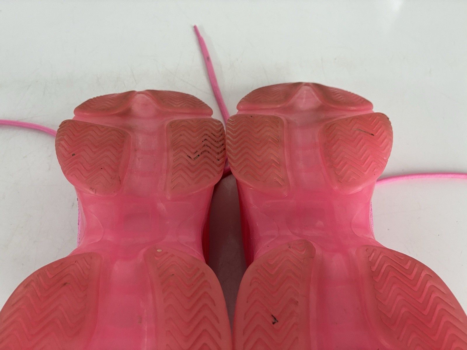 STEVE MADDEN Women’s Hot Pink MAXIMA SM NY90 RHINESTONES SNEAKER-Size 8.5 M