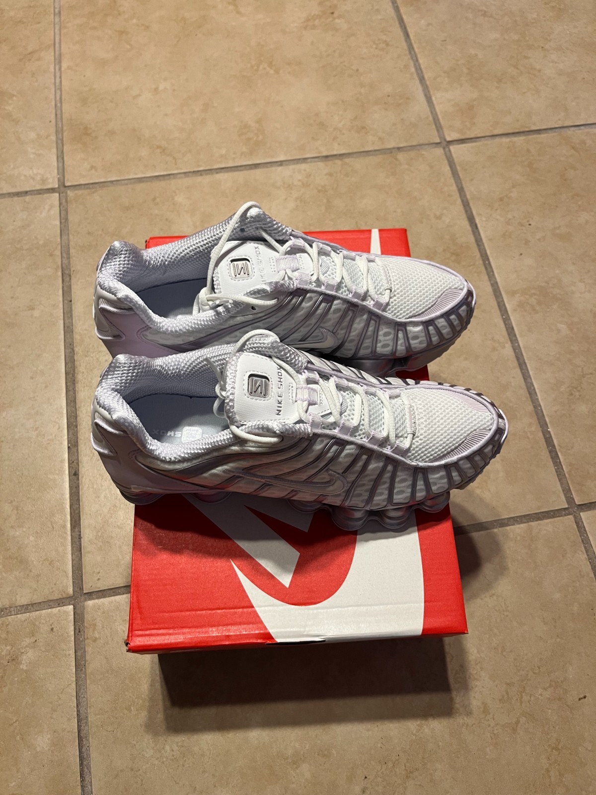 Nike Wmns Shox TL ‘Barely Grape’ AR3566 104 W Size 10 / Men’s Size 8.5 New