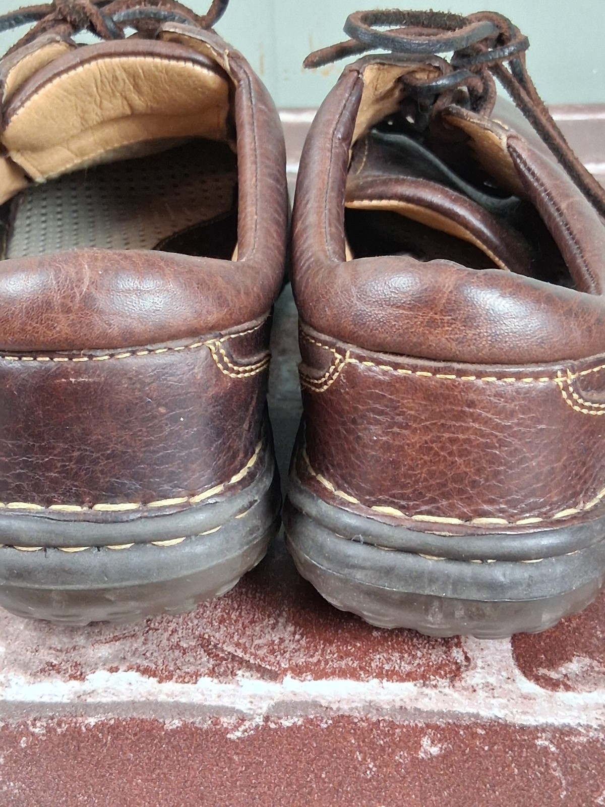 Born Hand Crafted Women Shoes Brown Stitched Leather Stitched Casual Sz 8 Rugged