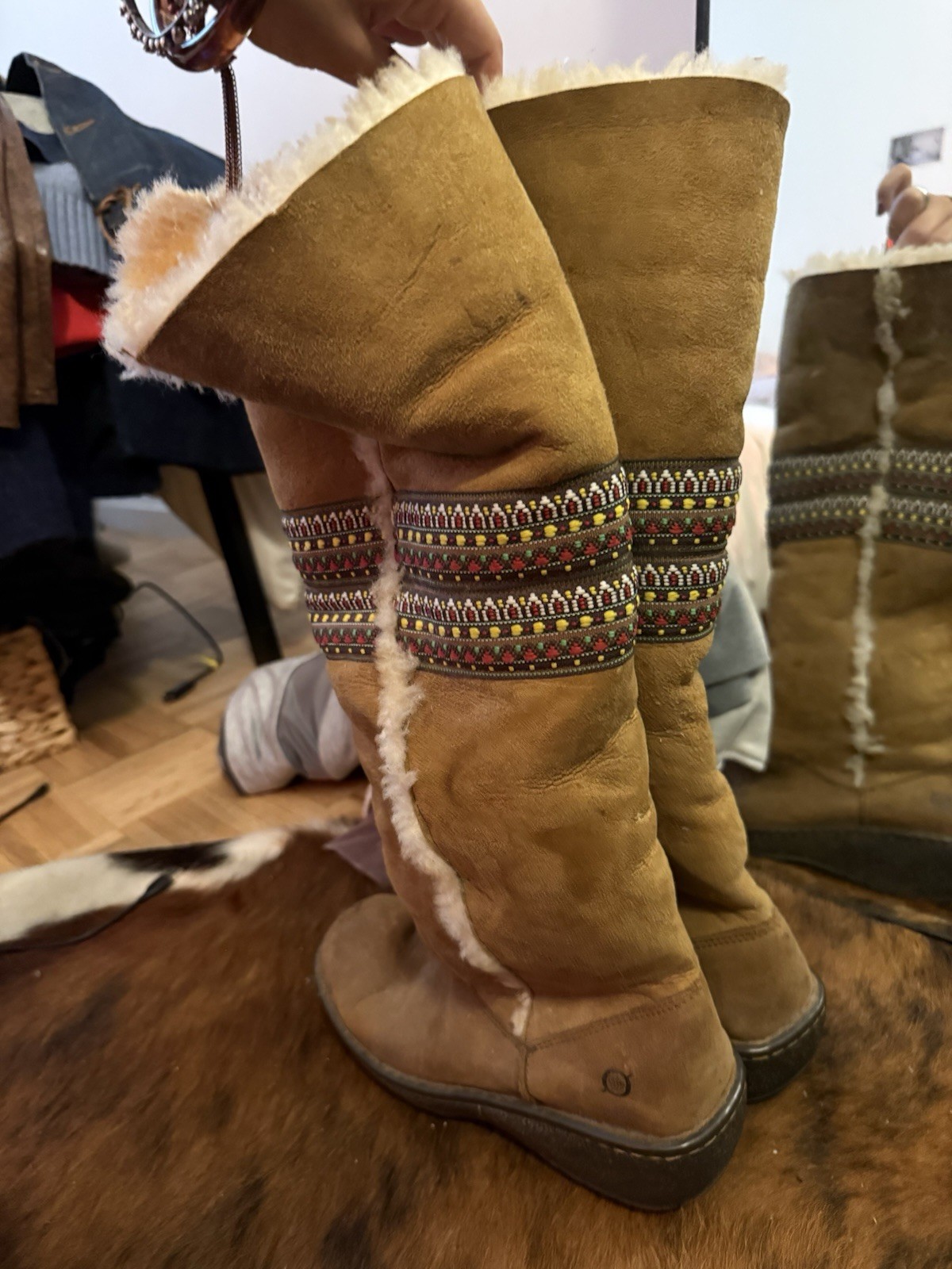 BØRN Brown Suede Faux Fur Lined Knee High Pull-On Winter Boots Women