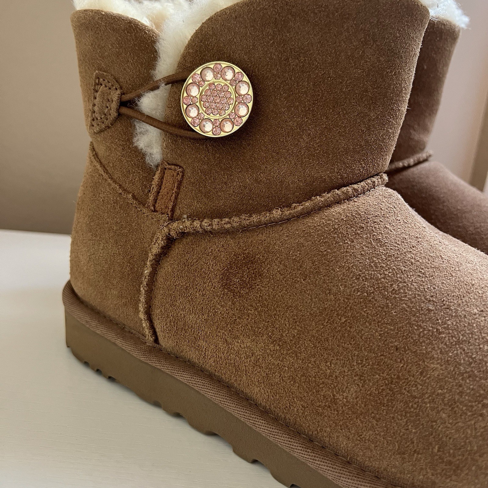 UGG Bailey Button Bling Women’s Brown Suede Sheepskin-Lined Ankle Boot US 8