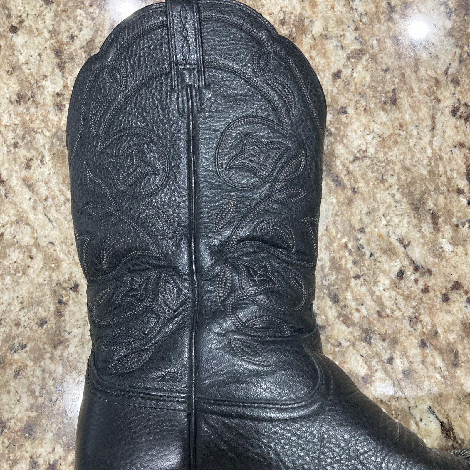 Ariat Woman’s Heritage R Toe Cowgirl Boots Black Leather Size 7.5C 10001037