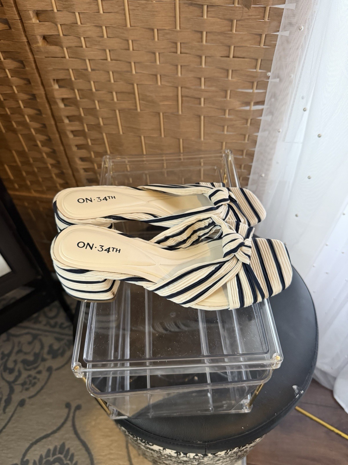 ON 34TH Women’s Ivory & Navy Striped Bow Slide Sandals Slip On US 6.5
