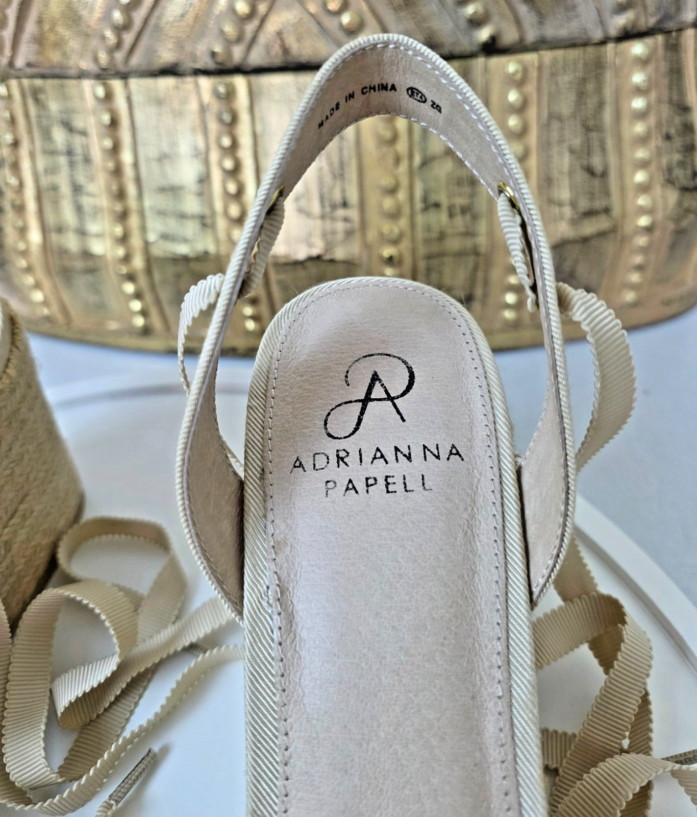 ADRIANNA PAPELL «Penny» Ivory Lace Espadrilles Wedge Natural Barcelona Mesh Sz 9