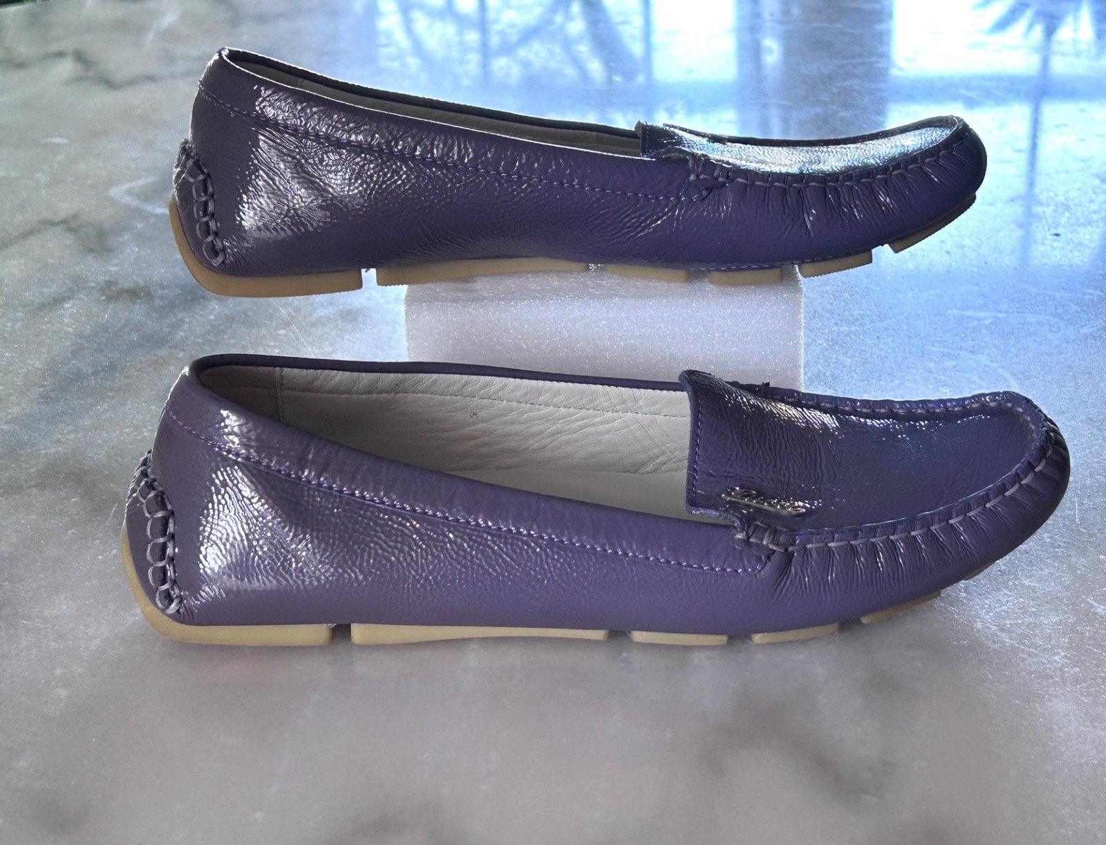 GUCCI Purple Patent Leather Script Logo Driving Loafers Shoes Womens 36 Italy