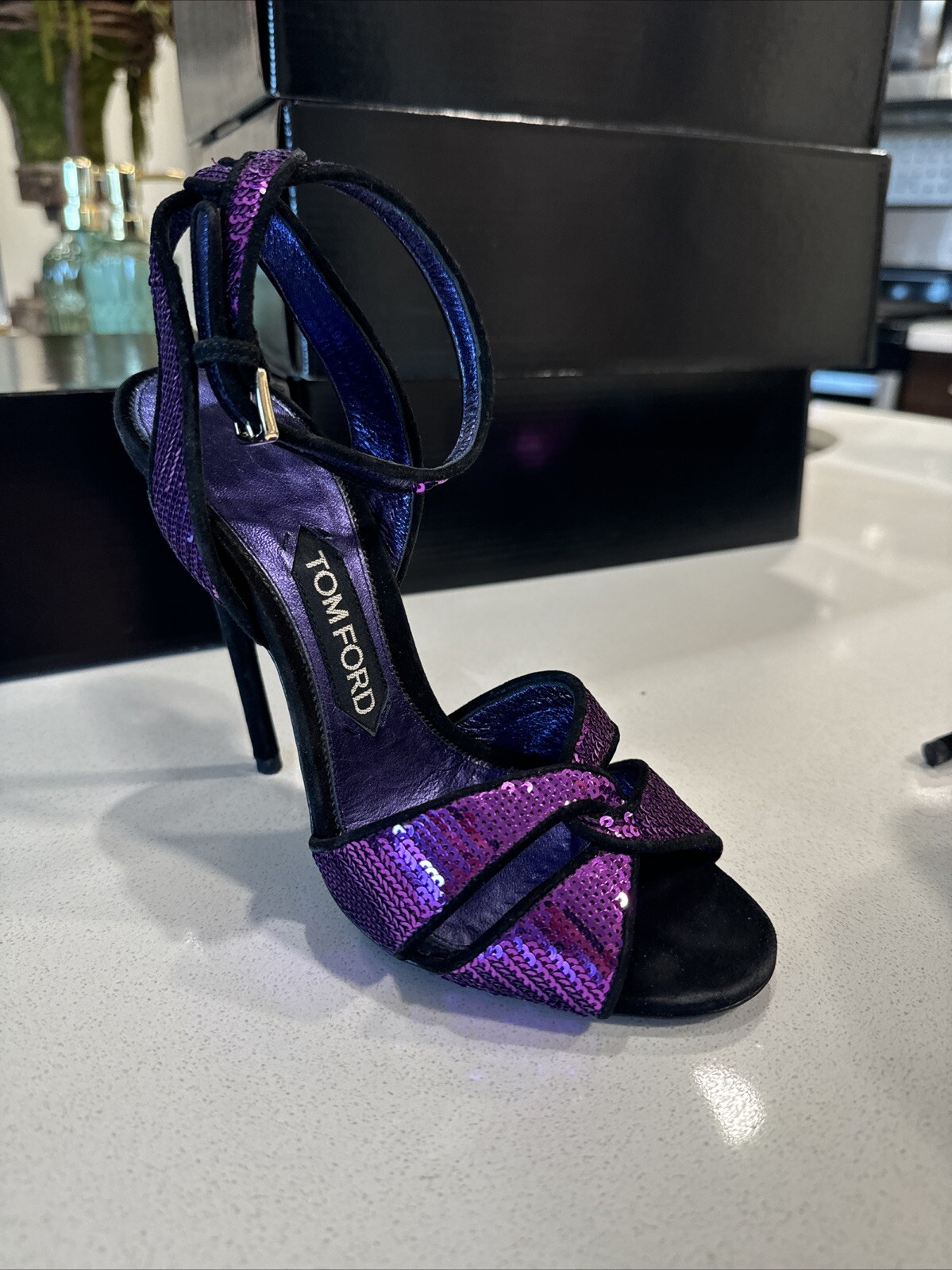 Tom Ford Pointy Toe Mauve Sandals sz 36