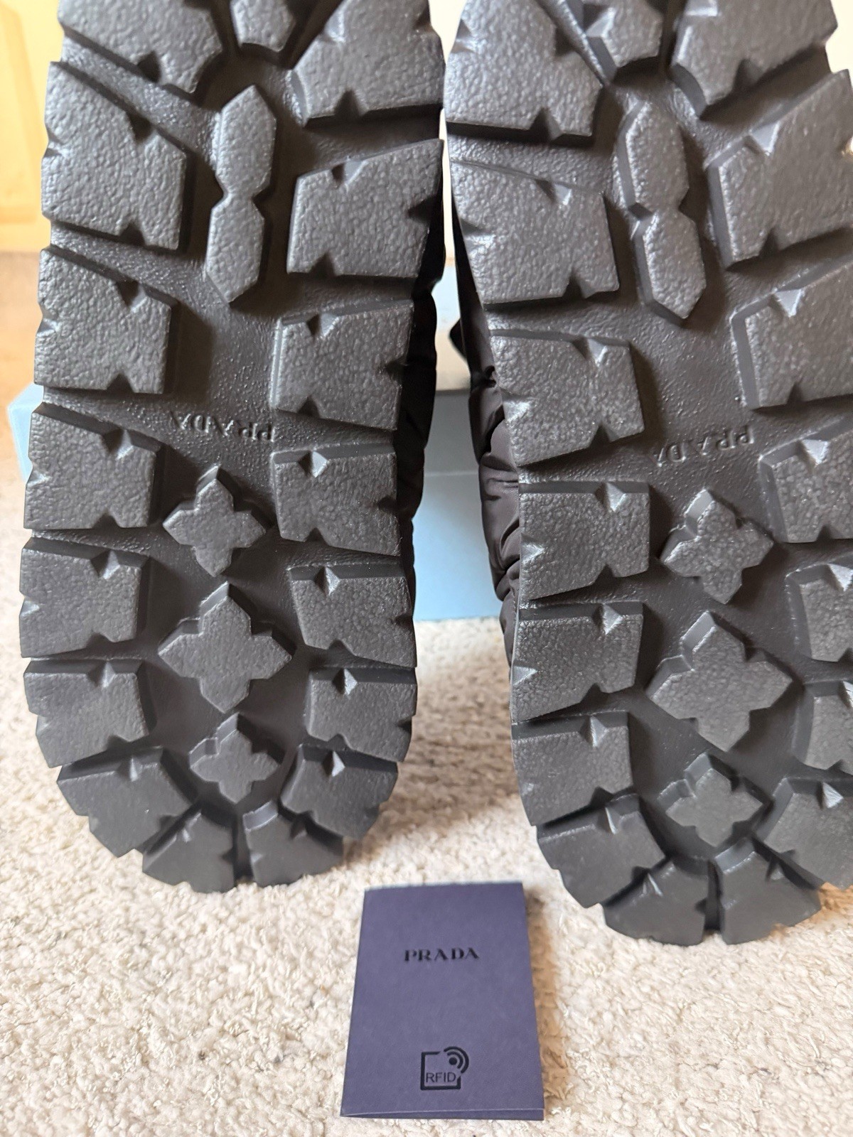 PRADA Milano Women’s Black Quilted Nylon Drawstring Lined Ankle Snow Boot 9.5
