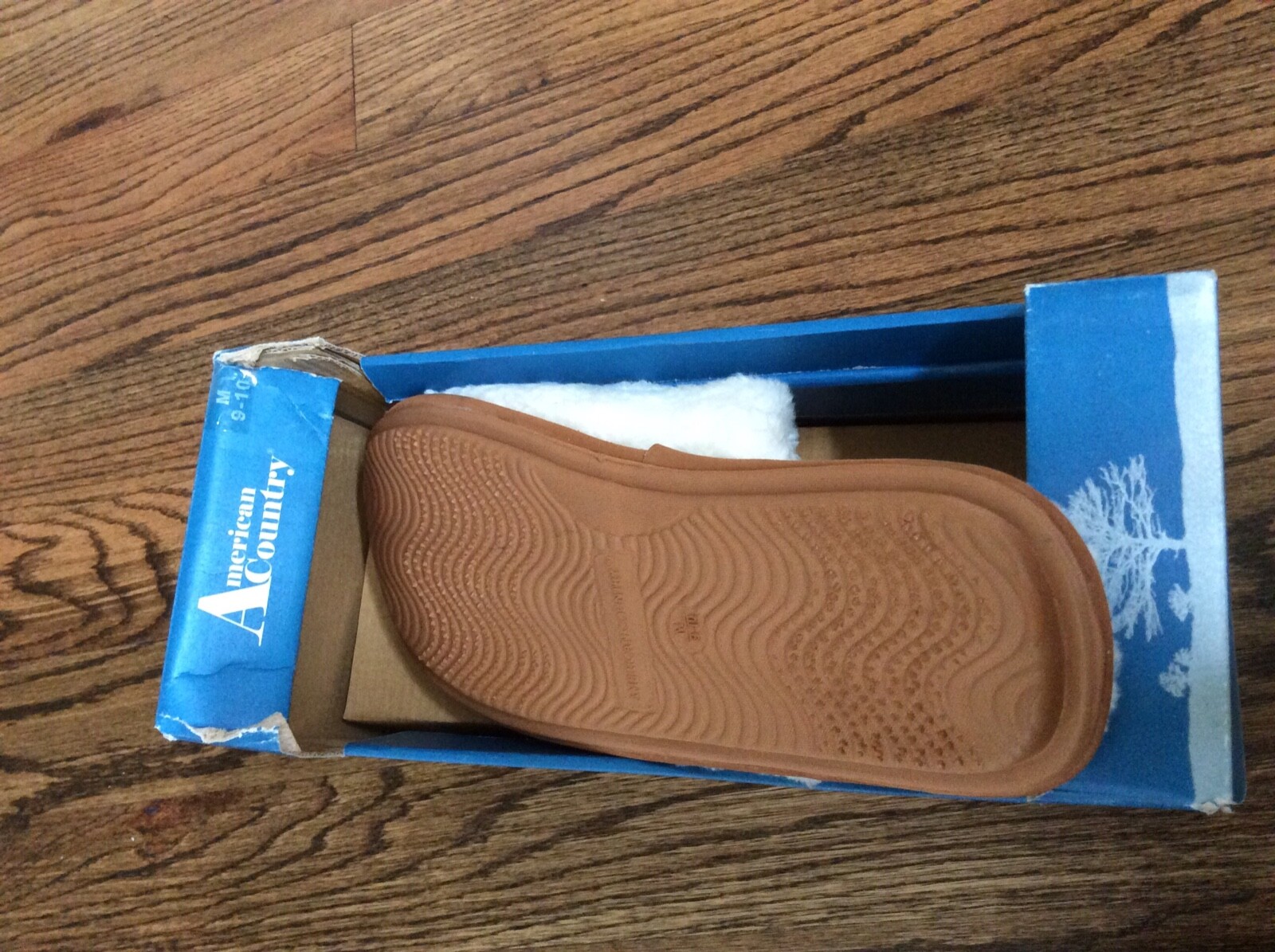 Noslip shoes made USA no Slip slippers SZ 9-10 American Country comfy white