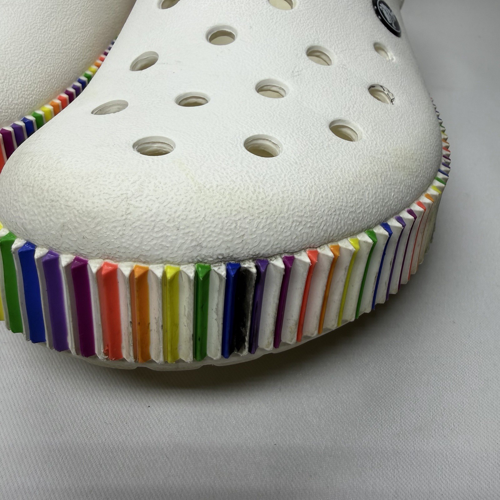 Crocs Classic Clog Shoes Womens 11 Mens 9 White Rainbow Pride Band Slip On