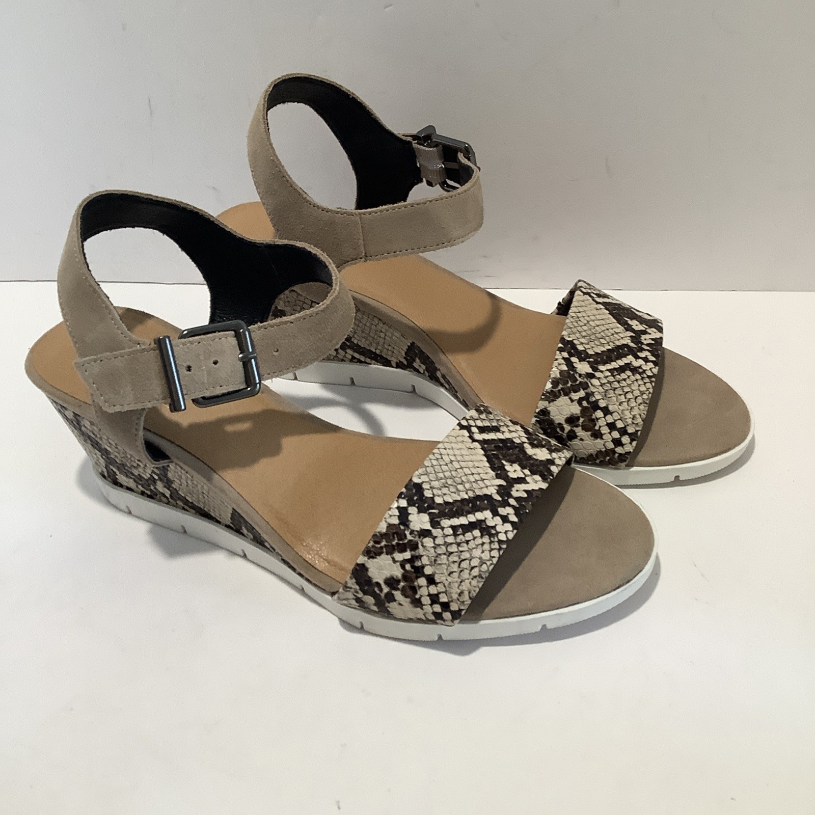 Dakota Chase Aiden Leather Slingback Snake Print Wedge Sandals Woman’s Sz. 8.5M