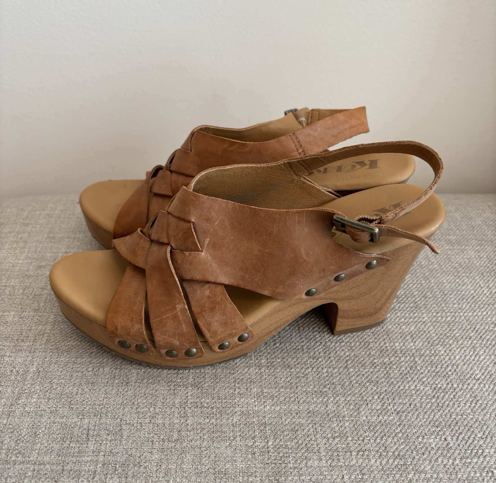 Korks Platform Sandals Womens Size 7M Tan Leather Berengo 3.25″ Wood Heel