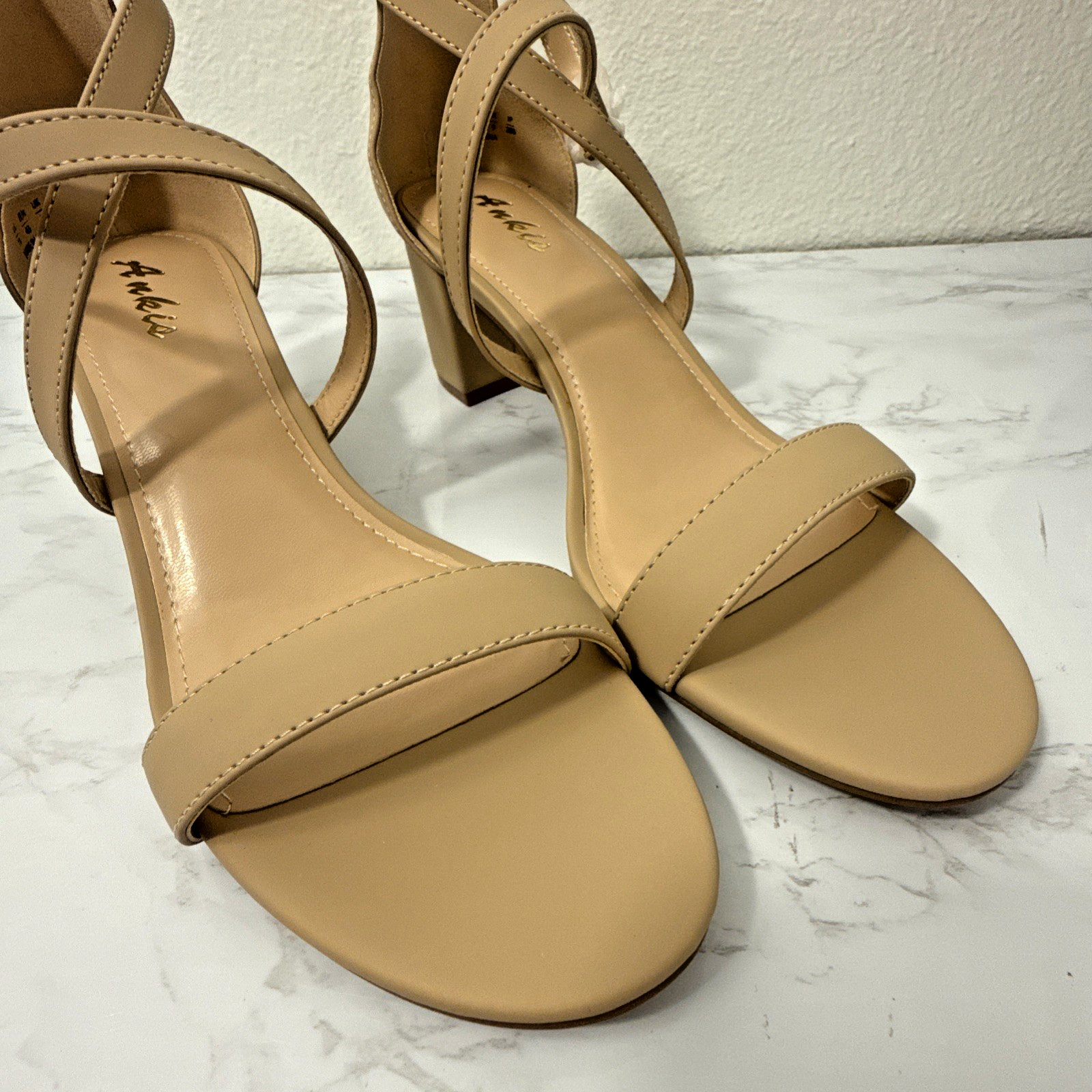 Ankis Size 11 Nude Nubuck Strappy Block Heel Sandals 2.25in Open Toe Buckle