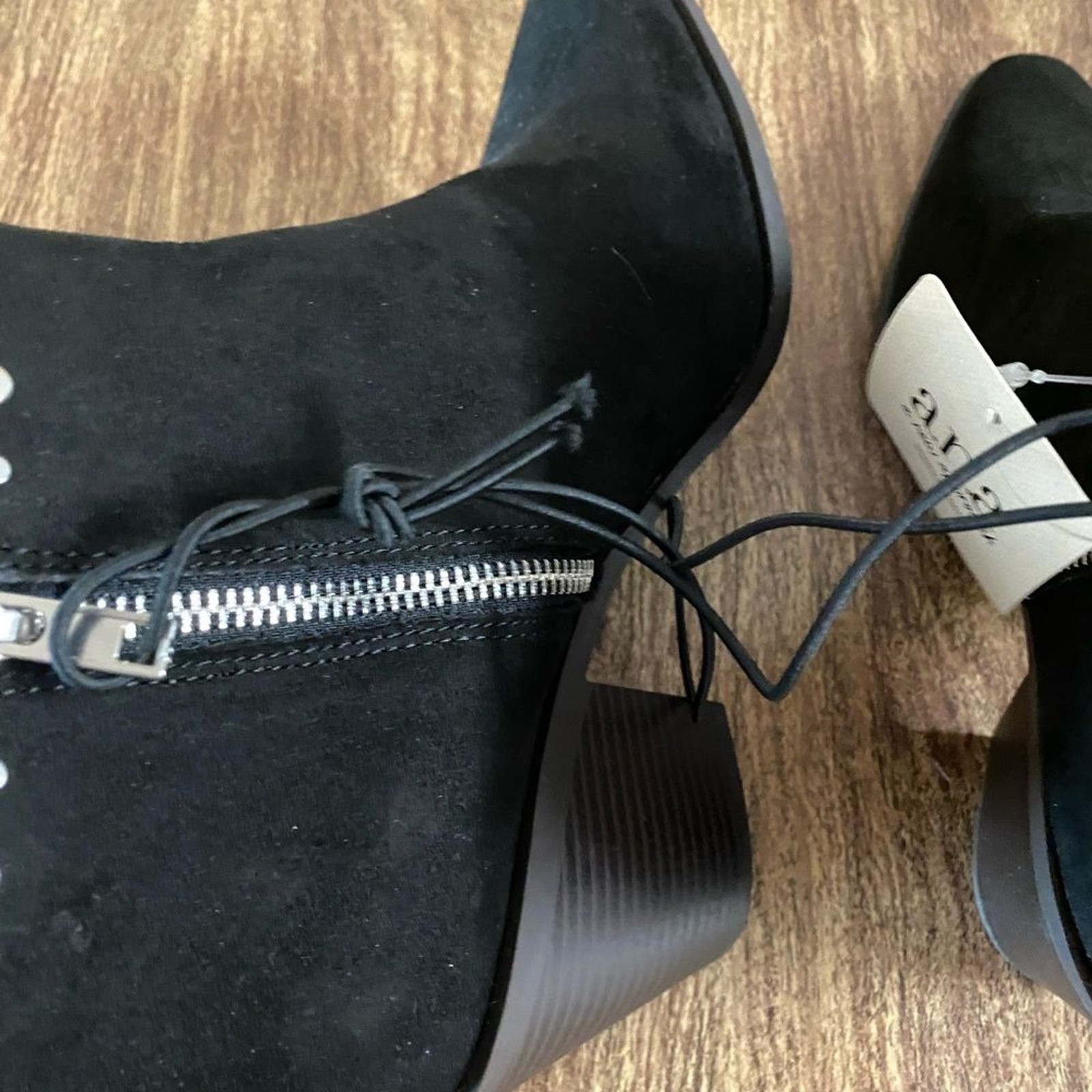 New Ana Women’s Boho Black Heeled Studded Ankle Boots 9.5 Inside Zip Chunky Heel