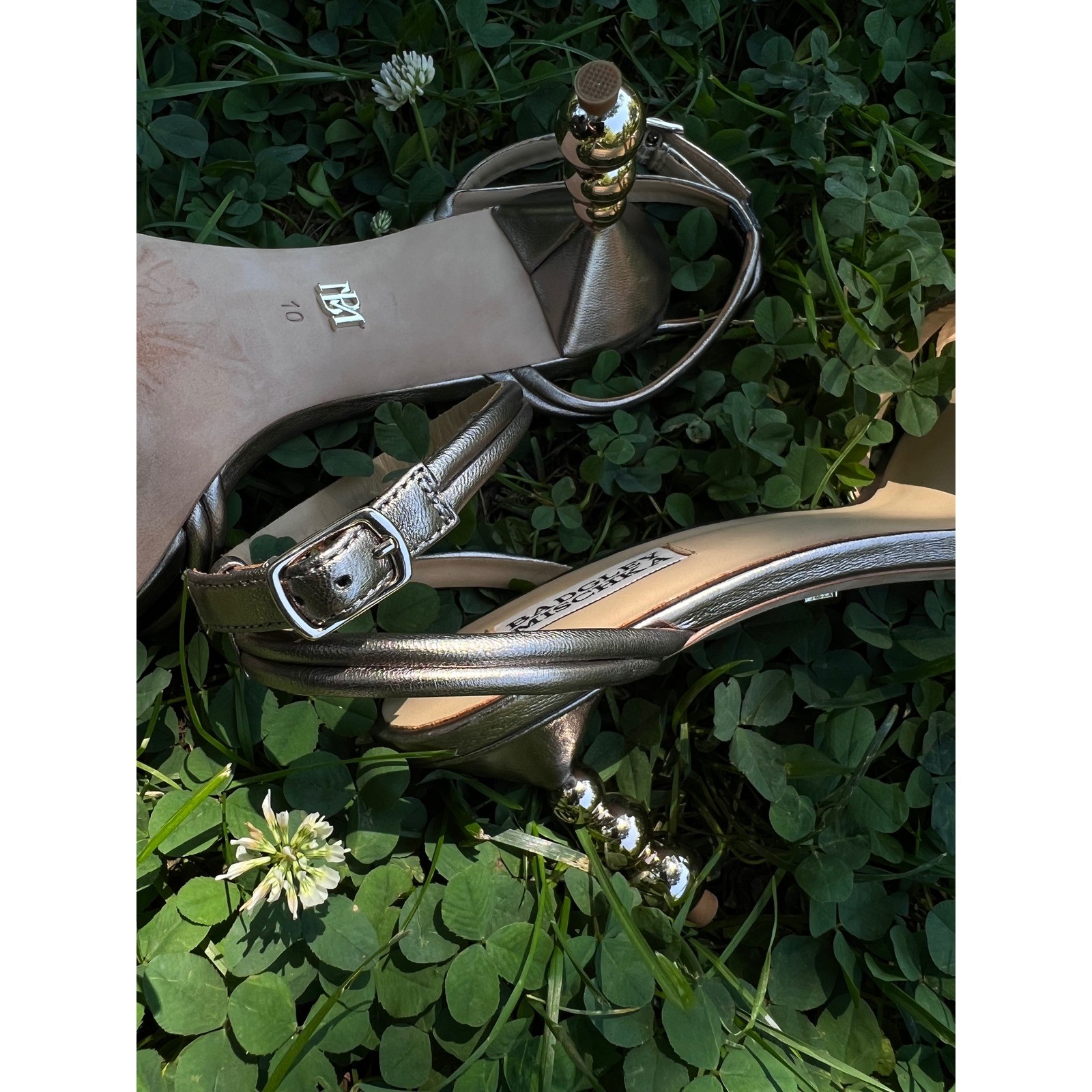 BADGLEY MISCHA Belen Heeled Light Bronze Metalic Leather Sandal Sz 10 NWOT