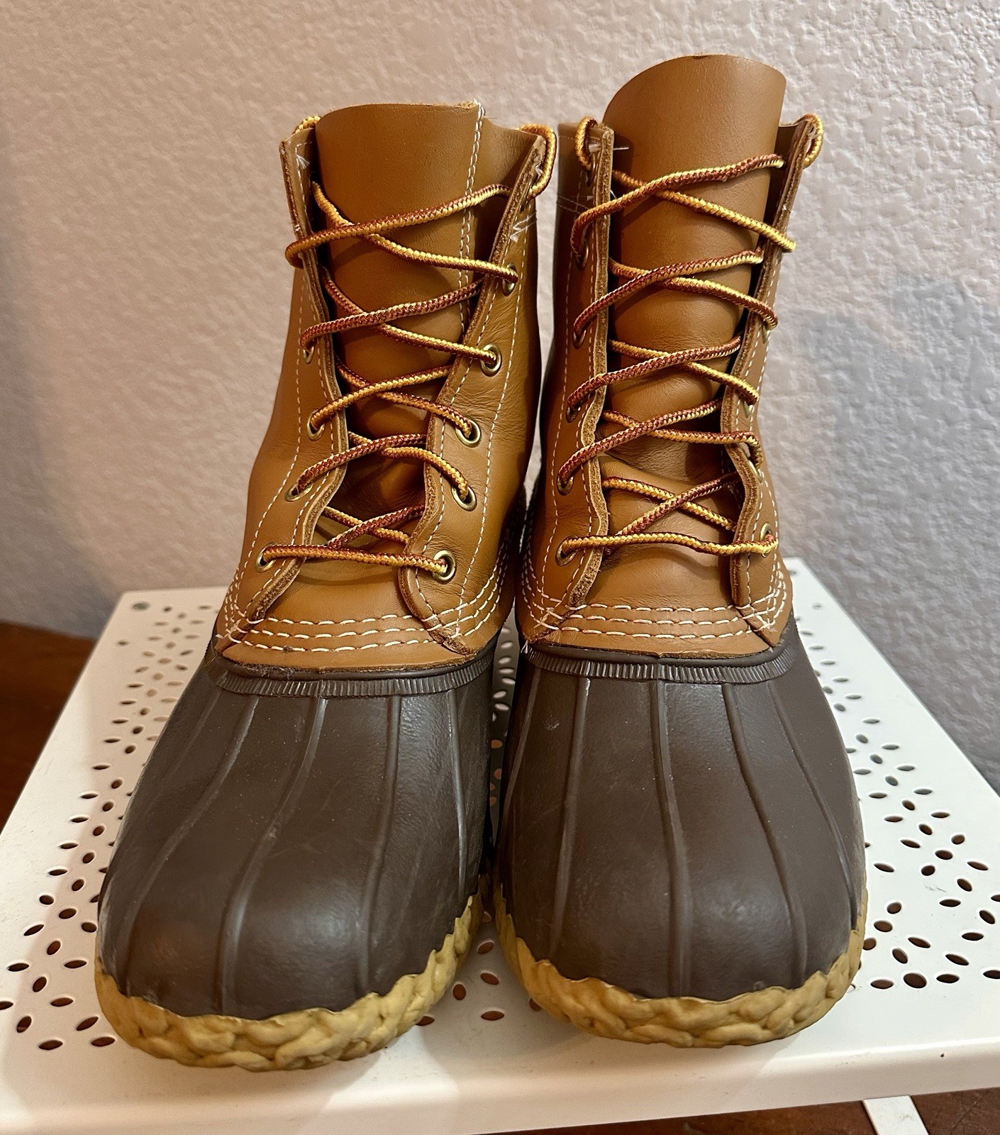 L.L. Bean Women’s Size 8 Brown Leather 8” Bean Boot Excellent Condition