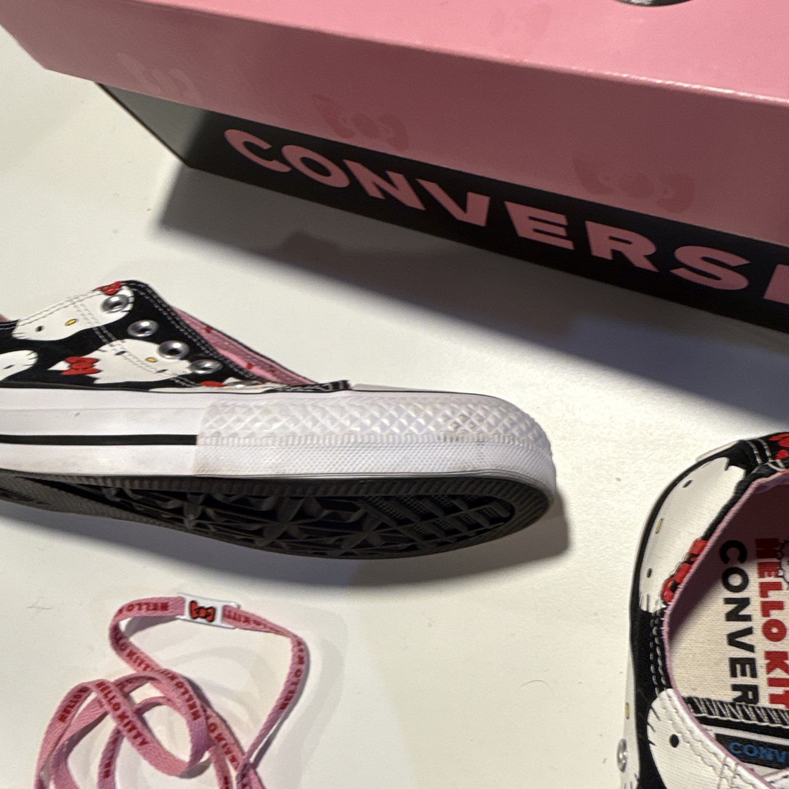 Converse x Hello Kitty Chuck Taylor All Star Low Top Black Sneakers Size 10
