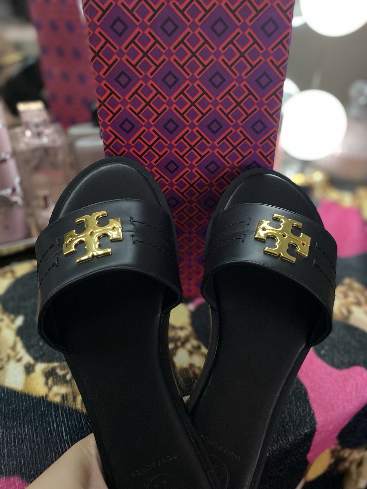 Tory Burch Women’s Black Rubber Slide Sandals Gold Logo Slip-On Size 9 NIB