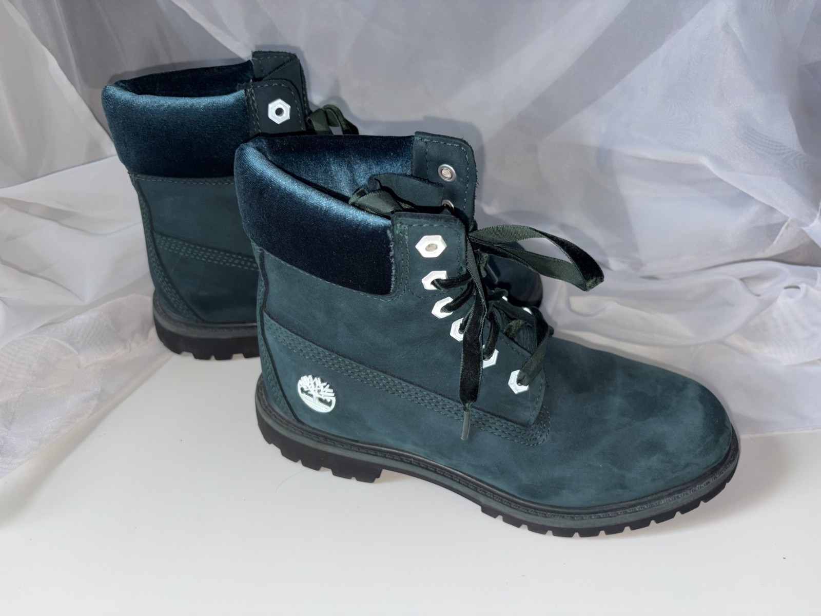 Timberland ~ Women’s – Teal Blue – Soft Suede Boots w/ Velvet Trim – size 7.5