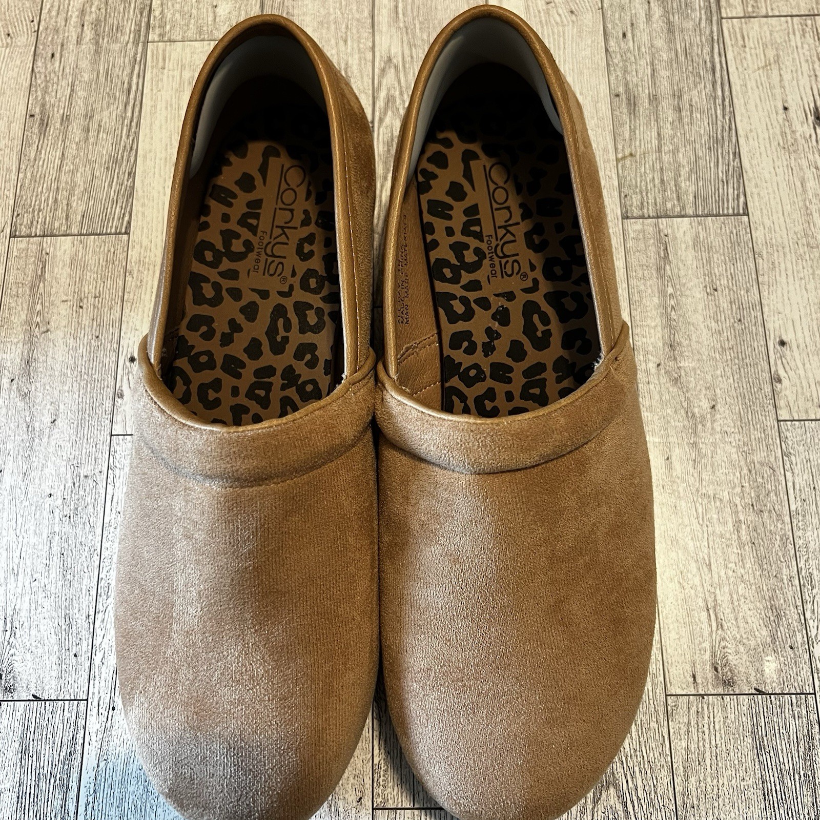 Corkys Footwear Women’s All Day Velvet Shoes Camel Cork Platform Size 10M