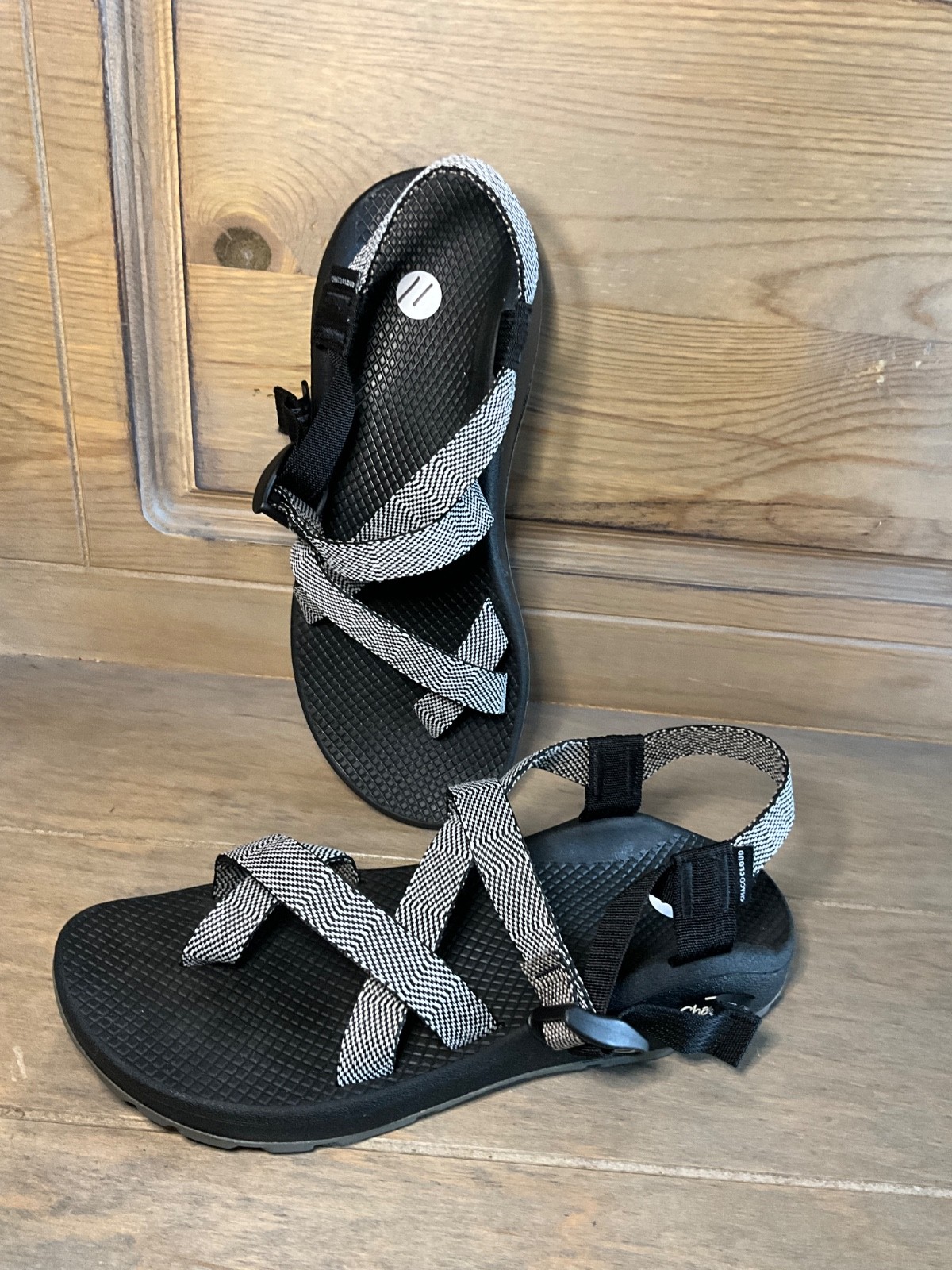 Chaco Z/2 Cloud Sport Sandal W11 UK9EU43 Black White Herringbone Unworn