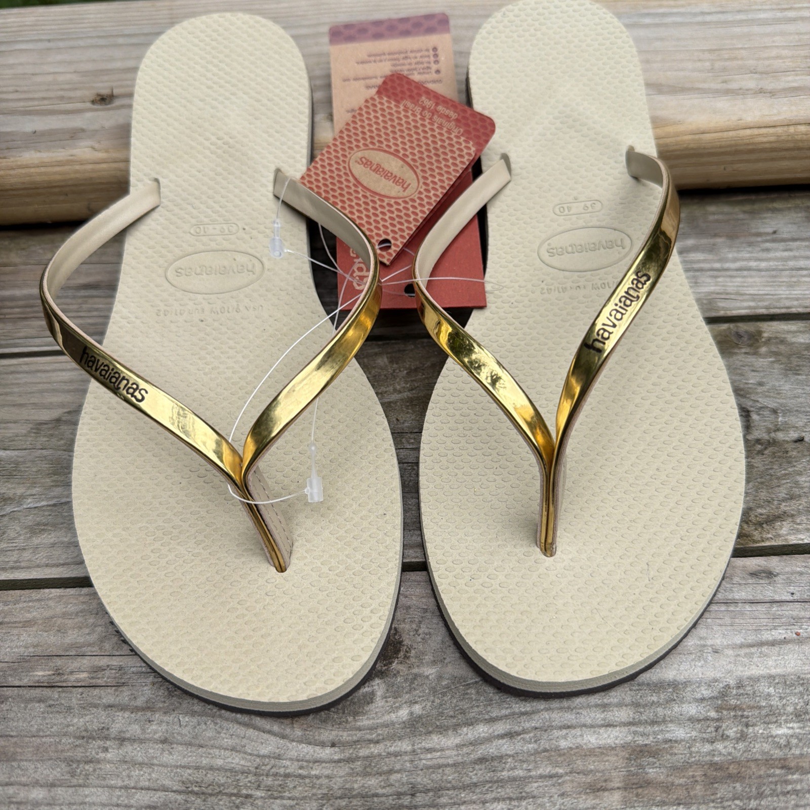 Havaianas Golden Sand Metalico Sandals Womens Gold Rubber Flip Flop SZ 9/10 NWT