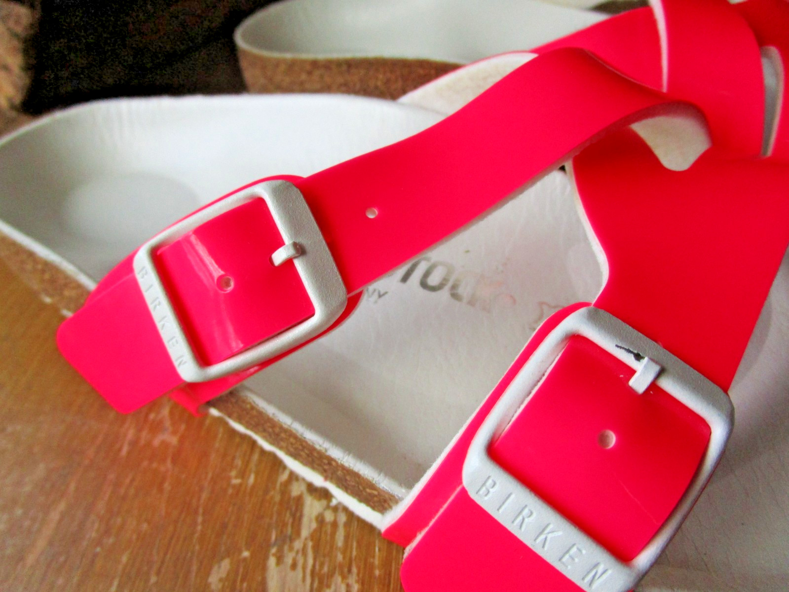 BIRKENSTOCK Sandals YAO HEX Neon Pink EU 37, US WOMENS 6-6.5 BIRKI