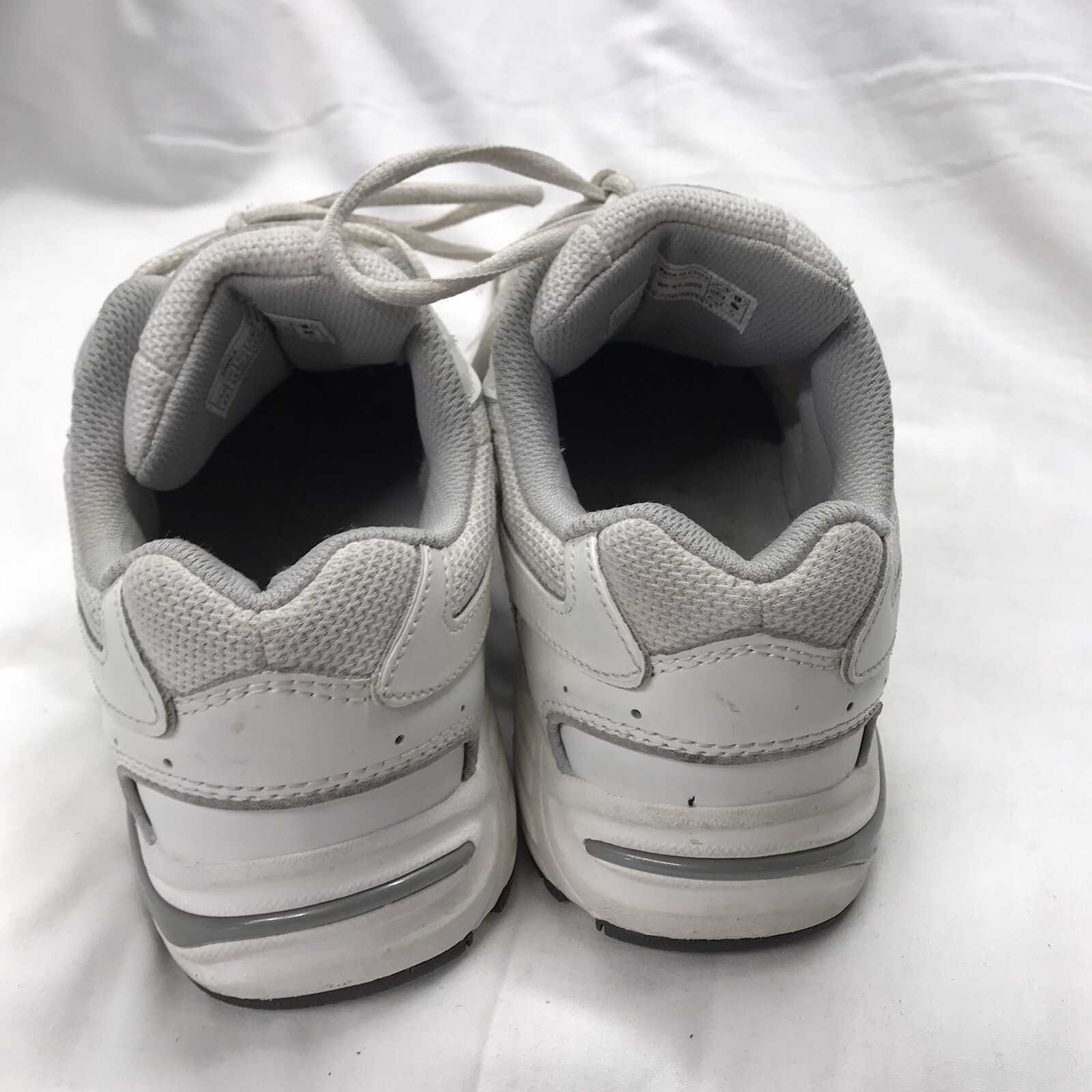 Vionic Womens 23 Walk White Gray Walking Tennis Shoes Sneakers 6.5 Medium (B,M)