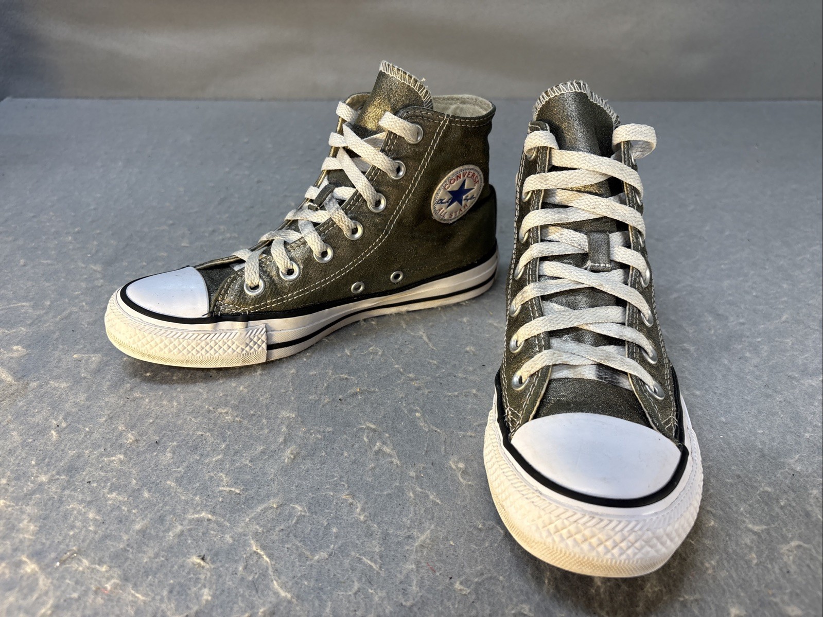 Converse Chuck Taylor AllStar High Top Metallic Green Glitter Sneakers Women’s 6