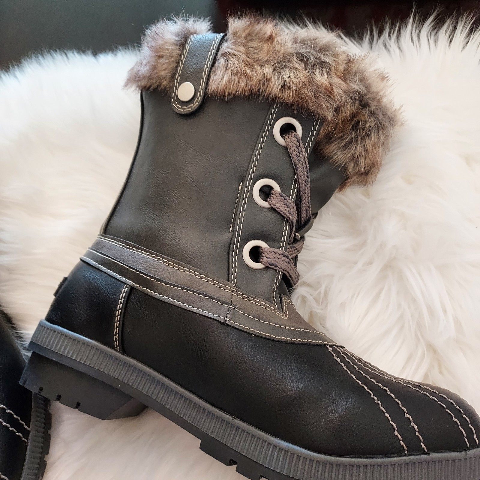 London Fog LFW-MILLY Faux Fur Water Resistant Lace Up Winter Boots Black 10M NWB
