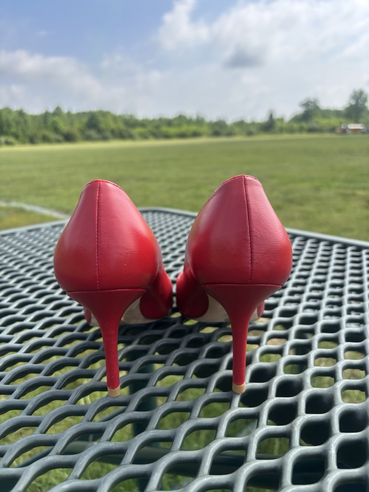 Stuart Weitzman STUART CAPSIZE 85 Pump Size 7.5B Red Brushed SILVER MSP$495