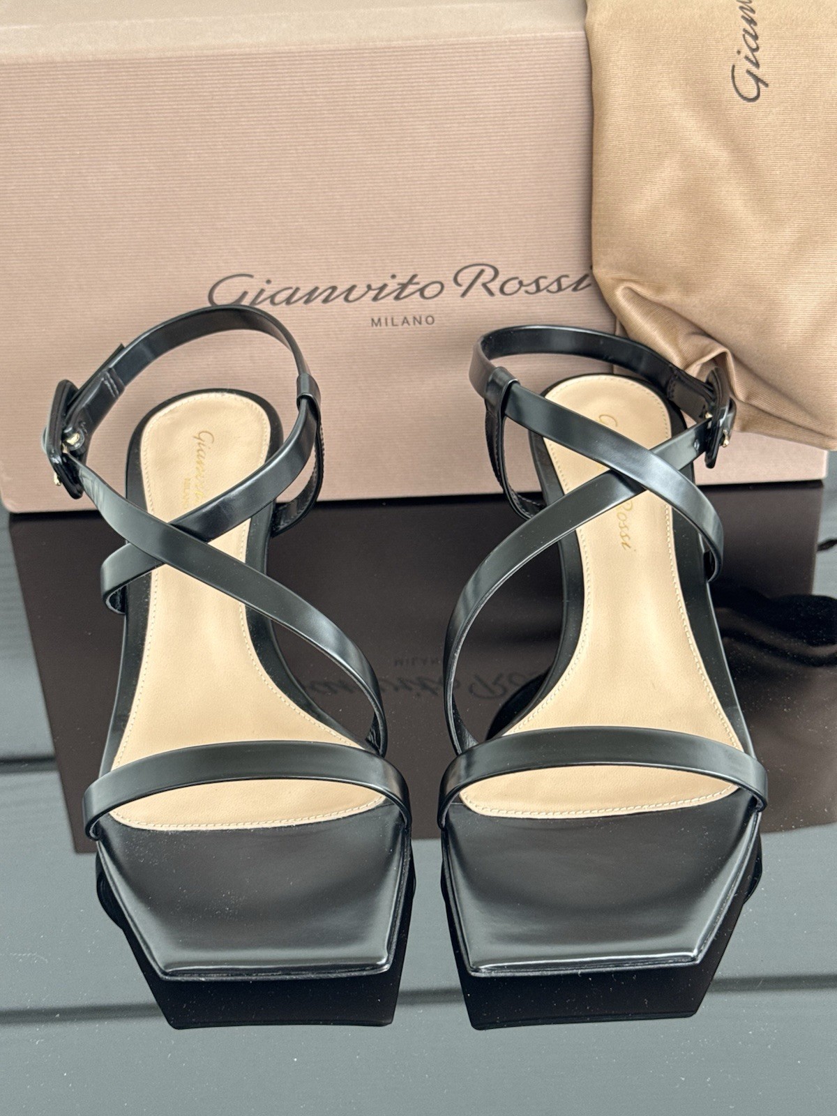 Gianvito Rossi Lindsay Sandal Black Leather Strappy Heel Size 36 New With Box
