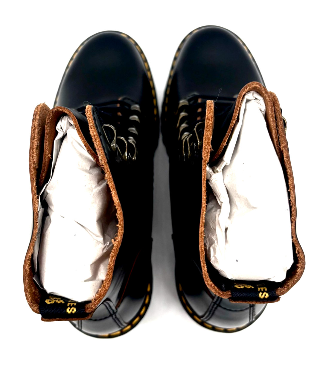 DR. MARTENS Wonebs Black Leona Vintage Smooth Leather Heeled Boots Size 7