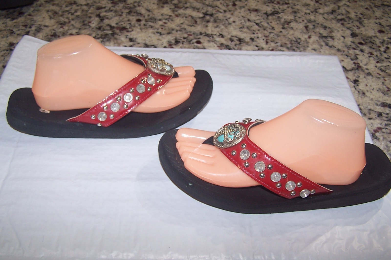 Women’s Size 10/11 RED Rhinestone Flip Flops Cross Western Bling
