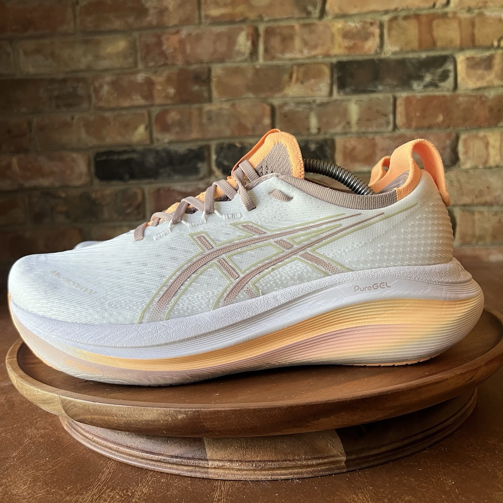 Asics Gel Nimbus 27 Womens Size 9.5 White Orange Athletic Running Shoes Sneakers