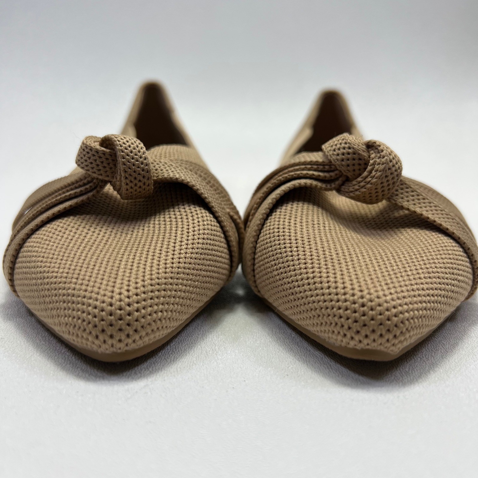 Tahari Catalina Flats Womens Size 9 Tan Knit Pointed Toe Knot Bow Ballet Slip On