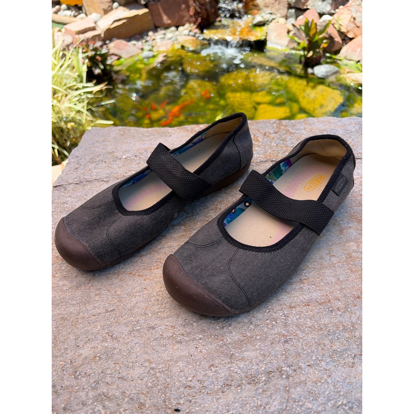 KEEN Sienna MJ Canvas Mary Jane Black Gray Flats Shoes Womens 10.5 1014731