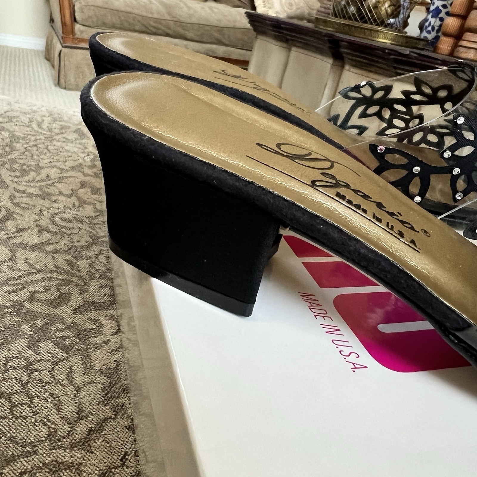 Dezario Kity Black Suede Flowers On Vinyl Slides Block Short Heel New Size 6