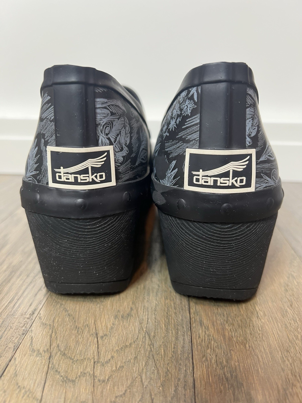 Dansko Richelle Floral Clog Waterproof Slip On Rain Garden Shoes Size 37 Black