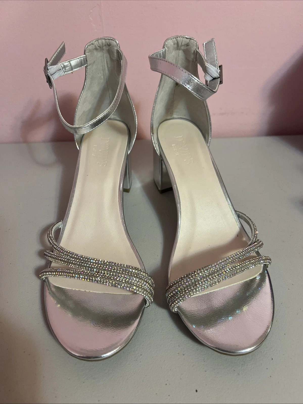 David’s Bridal New Women’s Silver Block Heel Sandals Iridescent Crystals Size 9