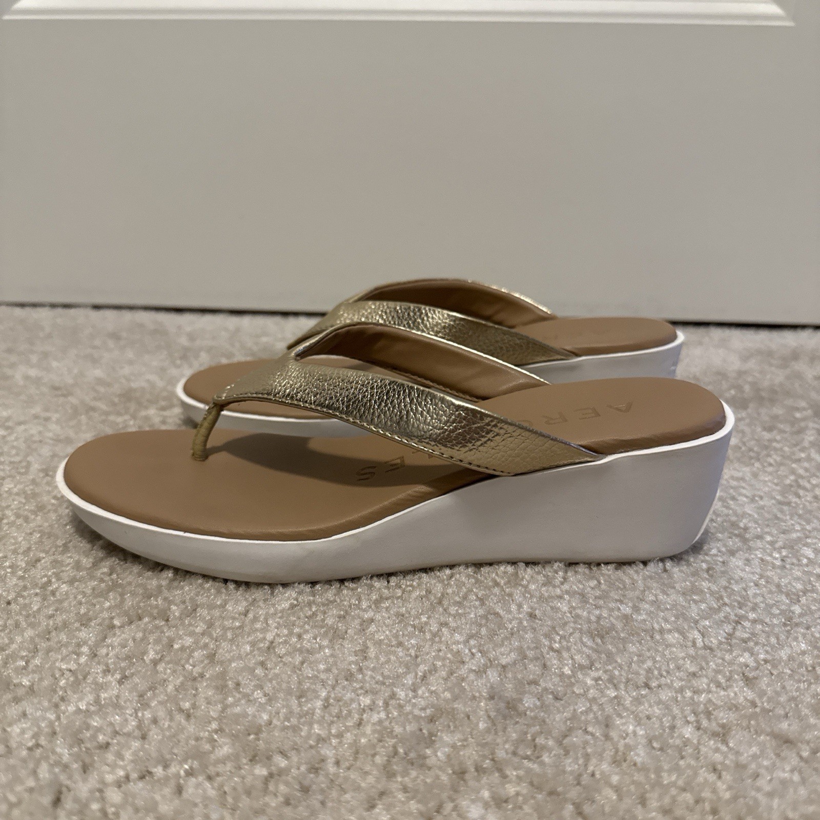 Aerosoles Women’s Metallic Gold White Brown Wedge Thong Slip-On Sandals
