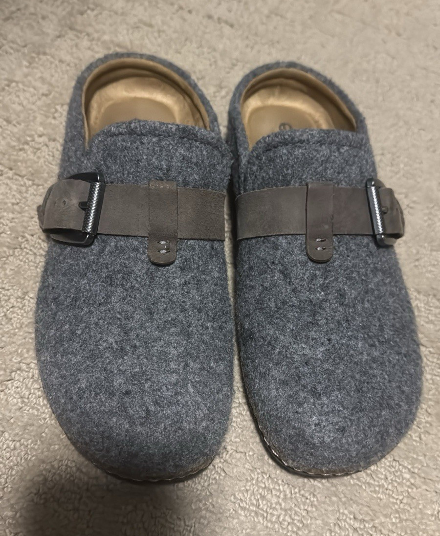 Earth Women’s Gray Felt Clog Slippers US 8 Standard Slip-On Buckle Strap