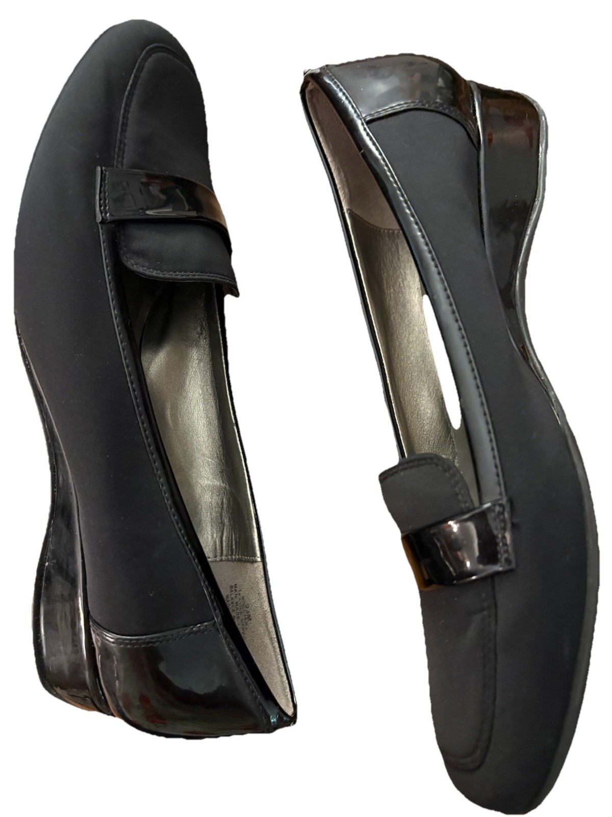 BANDOLINO B FLEXIBLE size 9.5 Black low-heel loafers soft footbeds Career Basics