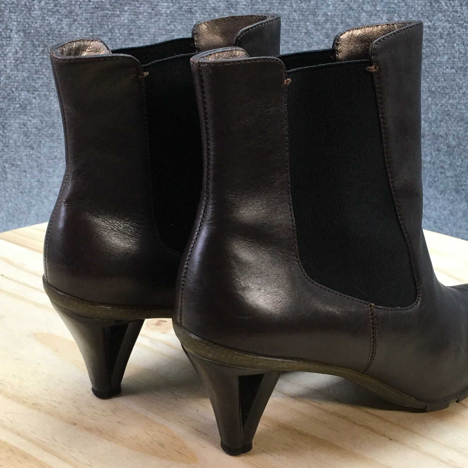 Asgi Boots Womens 6 M Chelsea Ankle Booties Brown Leather Square Toe Heeled