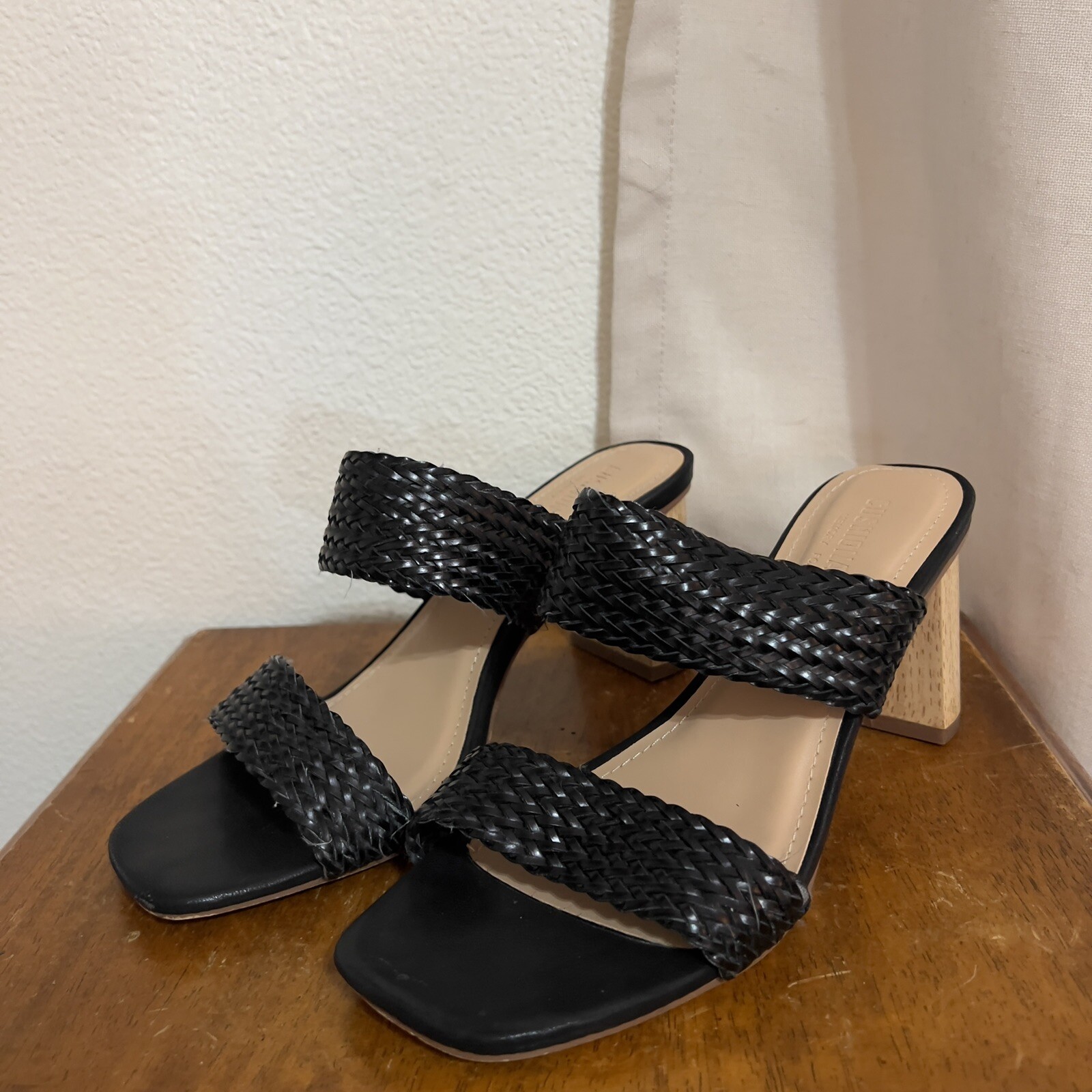 CUSHIONAIRE Womens Ilya Woven Band Strap Low Block Heel Slide Sandal Memory Foam