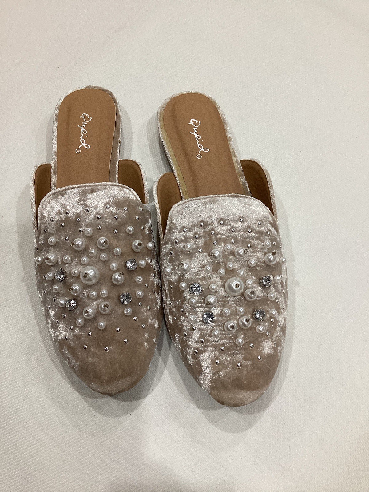 Dupid Women’s Mules Size 7 Slip-On Velvet Beaded Rhinestone Embellished Shoes
