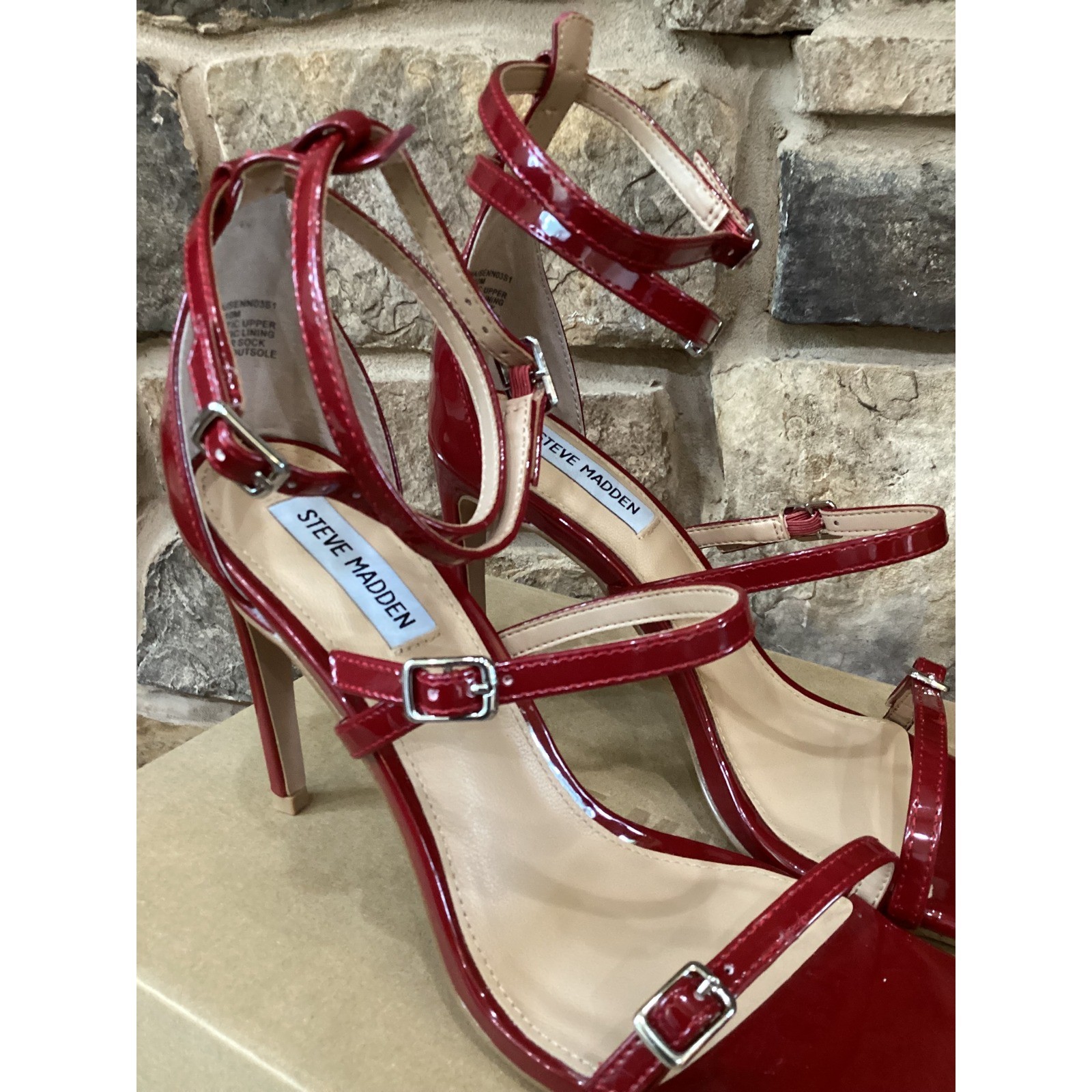 Steve Madden Senna Red Patent Strappy Square Toe Stiletto Heel Sandals Size 9