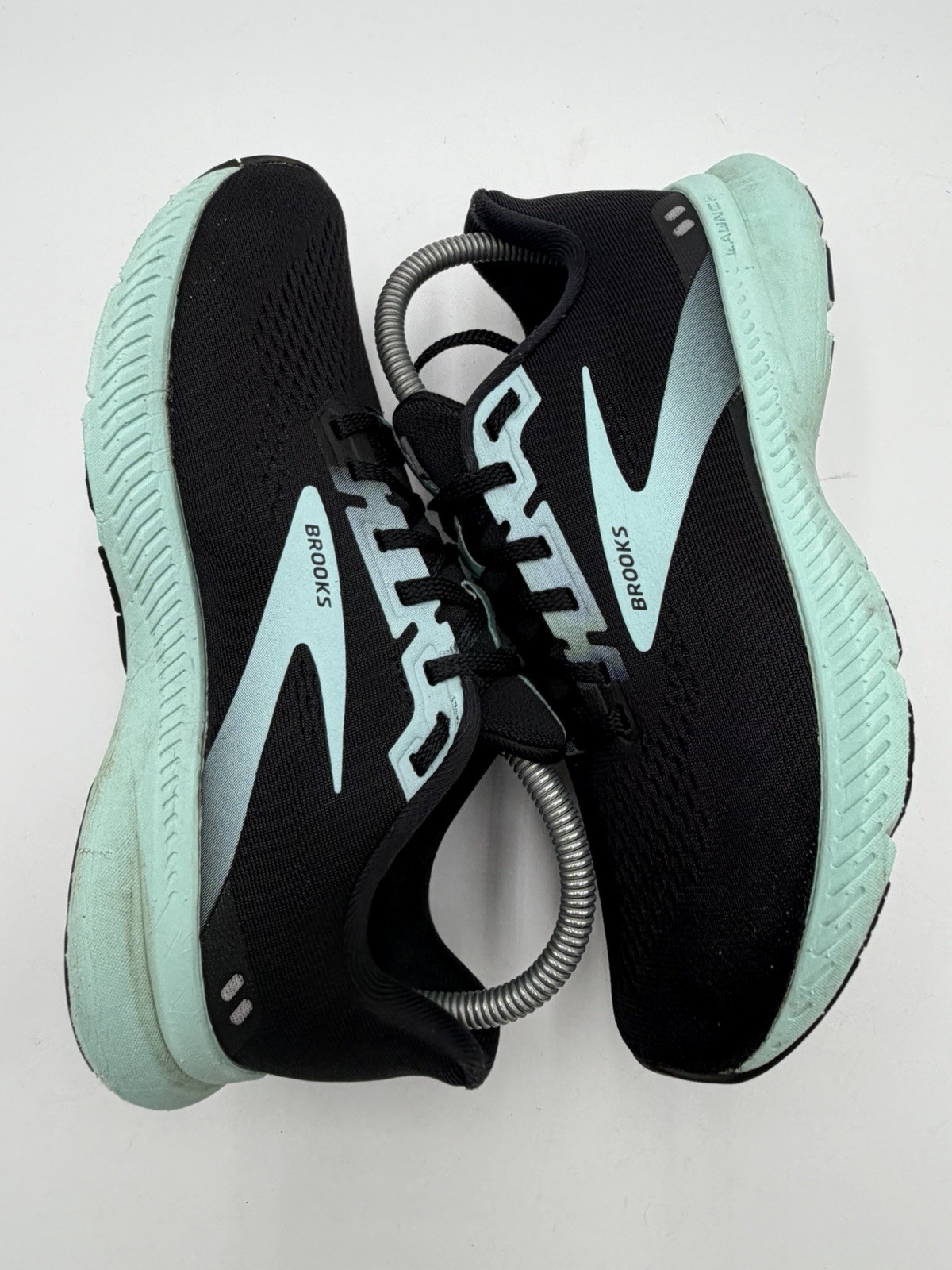 Brooks Launch GTS 9 Women’s Size 7 Black Mint Running Shoes Sneakers