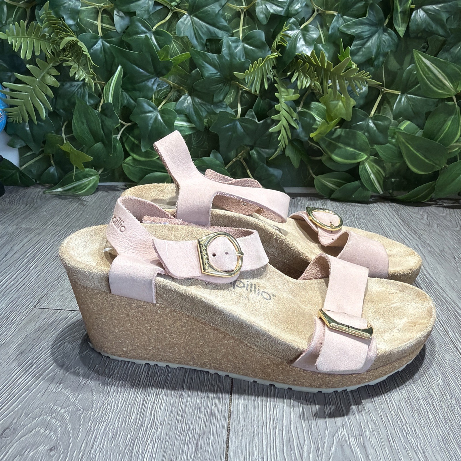 Papillon Soley Ring-Buckle Women’s Narrow pink Slip On Leather SIZE L 7 EU 38