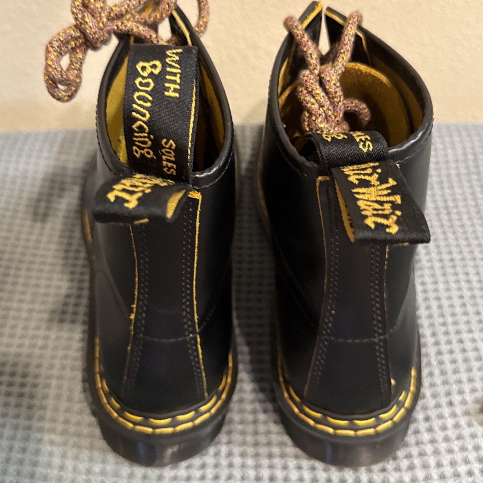 Dr. Martens 1460 Black Smooth Leather Eye Combat Boots M 10 W 11 AirWair Grunge