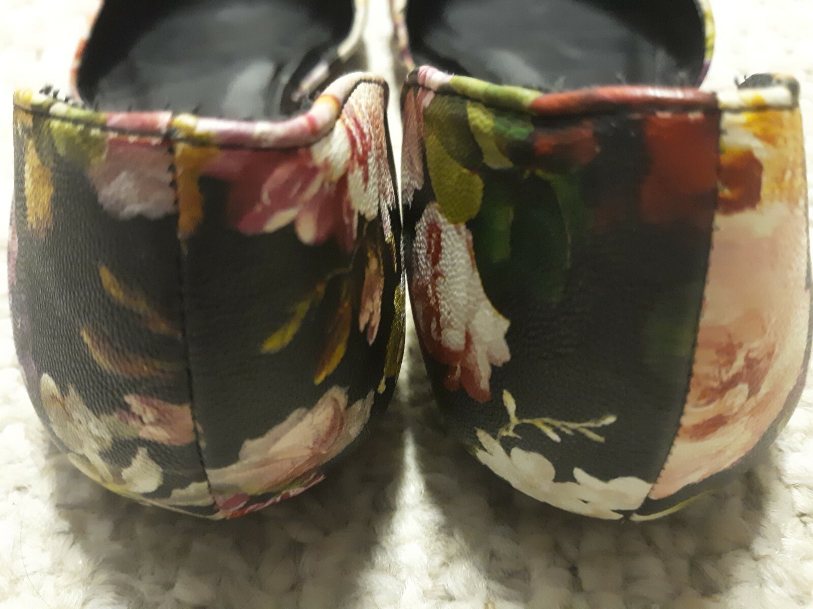 Cute SBICCA Black White Pink Yellow Green FLORAL Women’s Size 6 M Open Toe Flats